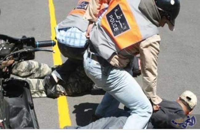 امن البيضاء يستعمل السلاح الوظيفي لتوقيف شخص هدد سلامة الساكنة بالسلاح الأبيض