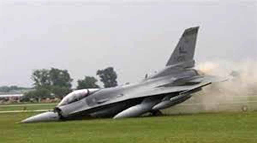 تحطم طائرة مقاتلة تابعة للقوات المسلحة الملكية بنواحي تونات