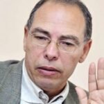 جلالة الملك محمد السادس يطلق عملية التلقيح ضد كوفيد19 و يتلقى اول جرعة