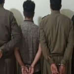 درك بلفاع يتصدى لسيارة تهرب المواد المدعمة بالصحراء و يعتقل سائقها