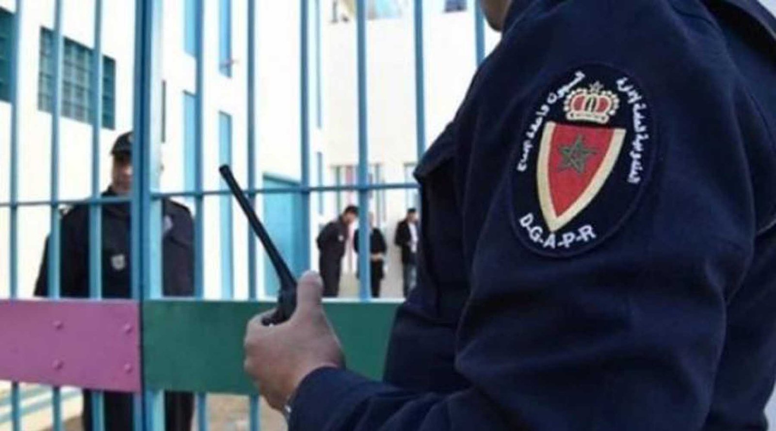 بسبب مخالفات جسيمة إدارة السجون تقرر اعفاء موظفين و توقيف اخرين