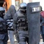 اشتوكة ايت باها،،، عملية إيقاف مبحوث عنه تنتهي بارتمائه من سطح منزل أسرته