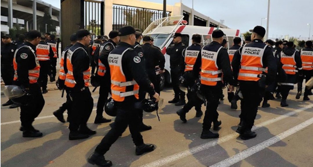 عاجل/مواجهات بين جمهور الوداد البيضاوي والرجاء و رصاص الأمن يلعلع.