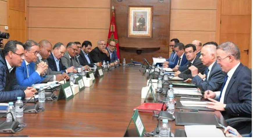 بداية من الاربعاء الحكومة تستأنف الحوار مع النقابات الاكثر تمثيلية
