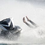 جماعة التامري تطرد سائق سيارة إسعاف تخلى على مريضة وسط الطريق