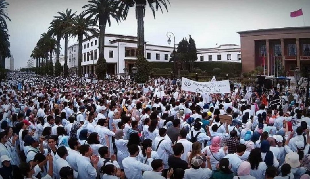 مستجد محاكمة مجموعة من طلبة الطب والأطباء الداخلين