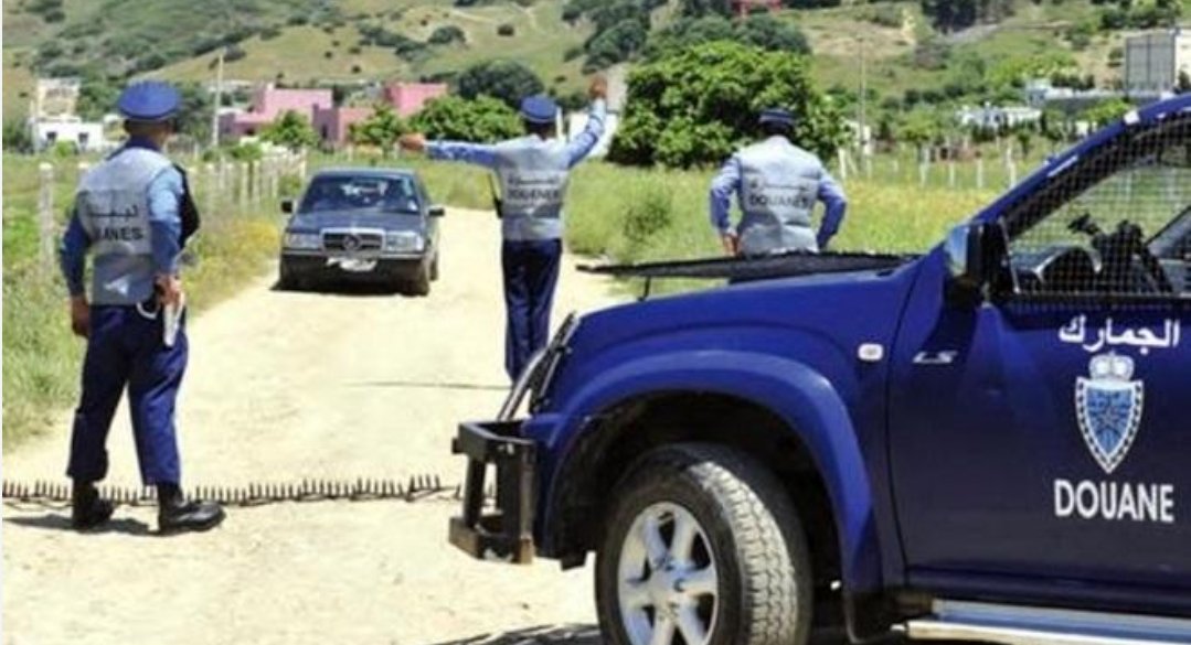 تاهب جمركي لمواجهة تهريب الأموال عبر الذهب والأحجار الكريمة من قبل مغاربة وأجانب.