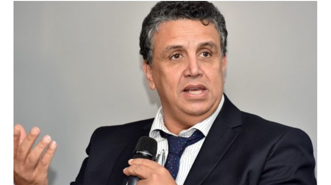 وهبي يطالب بضرورة التقنين والتأطير القانوني لوسائل التواصل الاجتماعي.