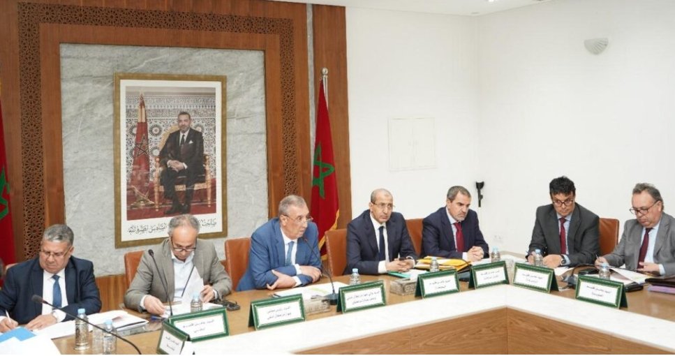 الوالي شراق يترأس اجتماع البرنامج الوطني للتزويد بالماء الشروب و مياه السقي