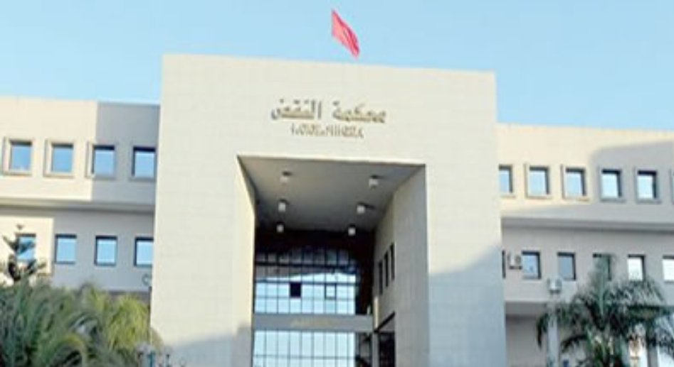 محكمة النقض تنصف اجيرة طلب منها إزالة الحجاب من أجل الاستمرار في العمل