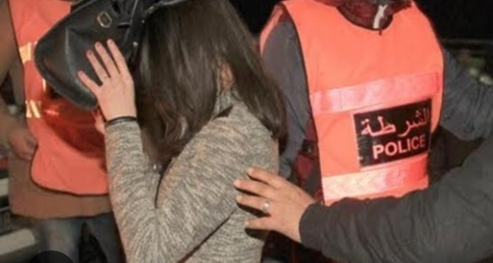 مراكش ، توقيف سيدة بتهمة بالاتجار بالبشر والتغرير بقاصرين وتعريضهم لاعتداءات جنسية وجسدية