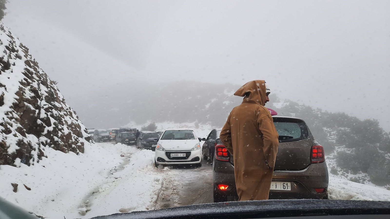 تساقطات ثلجية مهمة و أمطار قوية في عدة مناطق اليوم السبت
