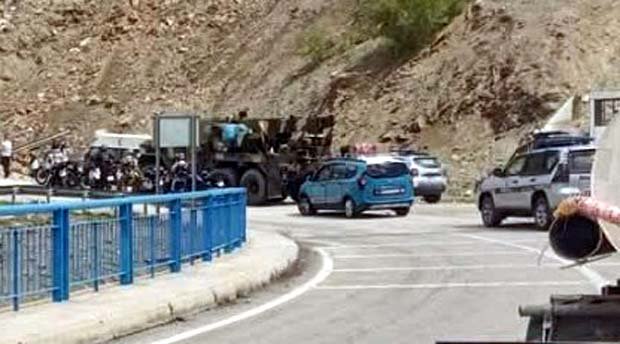 إصابة 12 جنديًا بجروح متفاوتة الخطورة في حادث شاحنة عسكرية قرب شفشاون