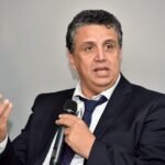 مصرع شخص و جرح اخر  دهستهما سيارة انفجرت احدى عجلاتها نواحي الجديدة