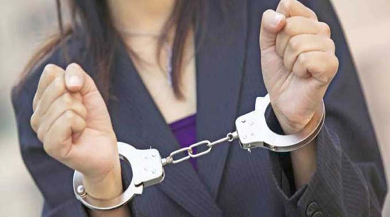 محاكمة موظفة ب CNSS و من معها استولوا على 100 مليون سنتيم عبر ملفات طبية ووثائق مزورة.