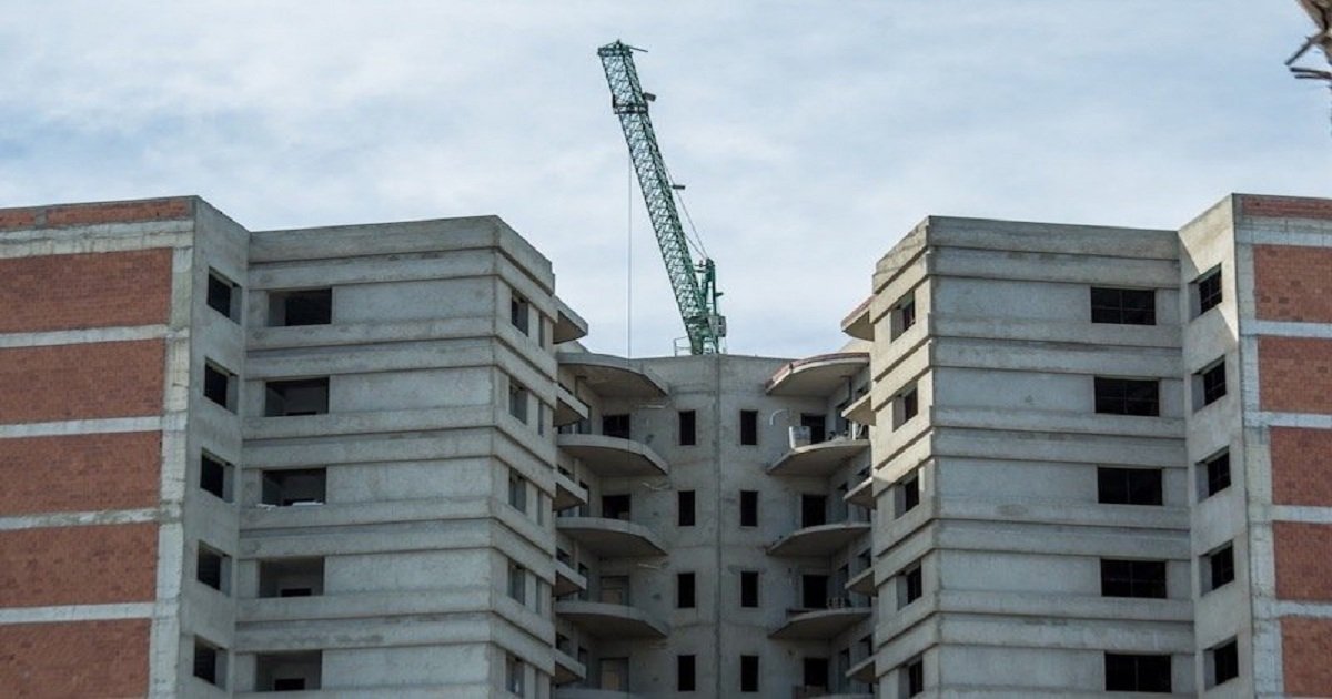 قانون جديد يهم التجزئات العقارية والمجموعات السكنية وتقسيم العقارات.