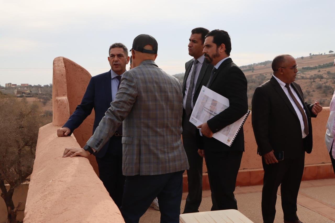 والي جهة سوس ماسة يزور مركز الأركان بجماعة الدراركة