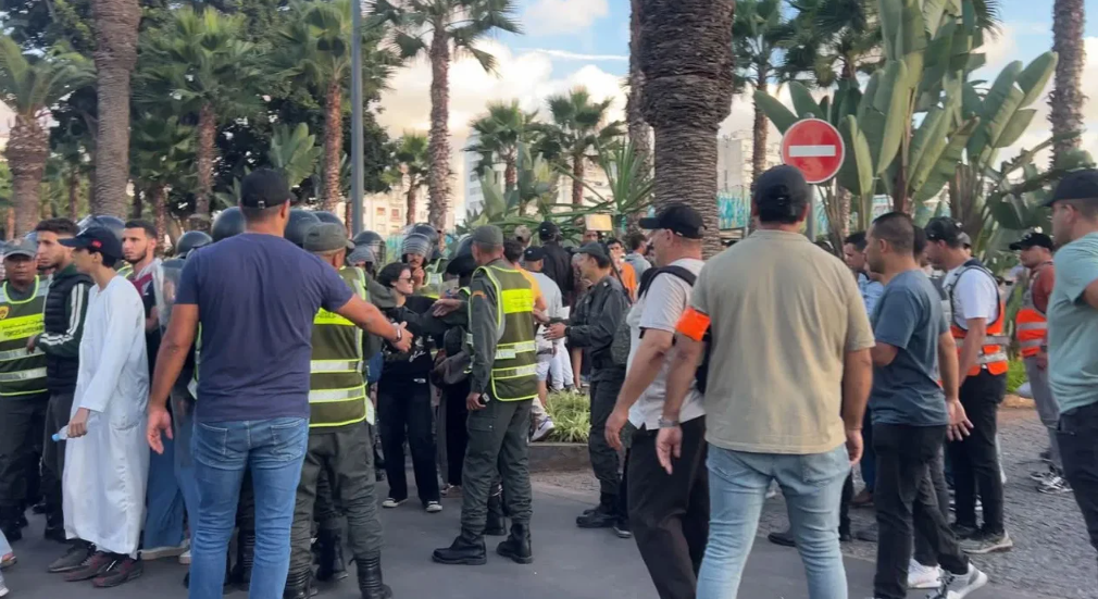 حركة “GenZ212” تعلن تعليق تظاهراتها المقررة اليوم السبت وغداً الأحد