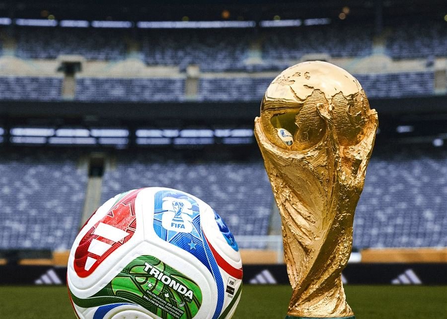 فيفا تعتمد إجراء تحكيمي جديد للحد من تضييع الوقت