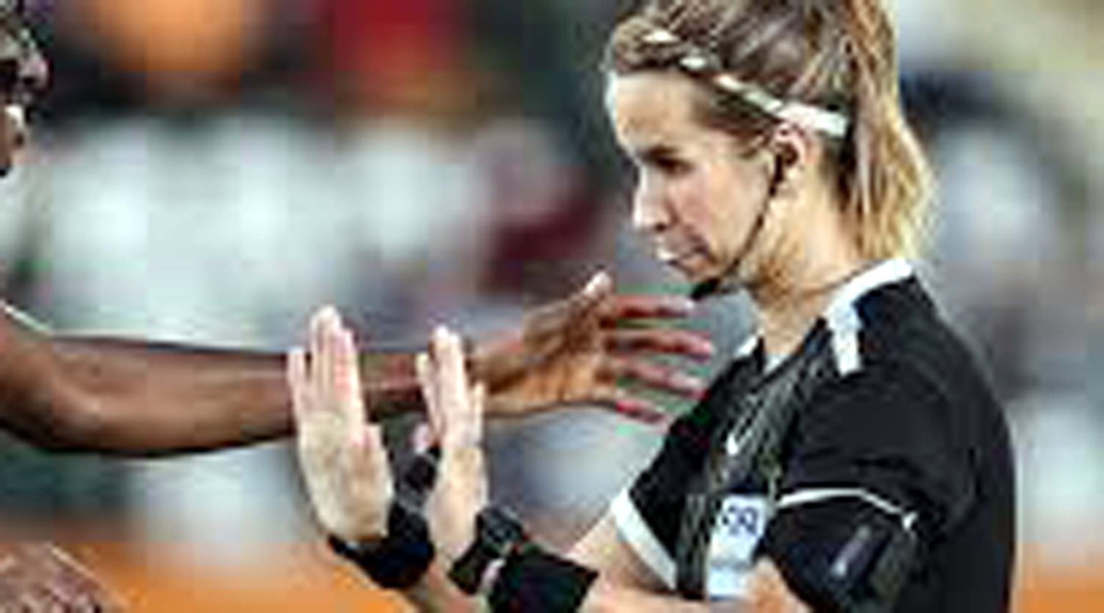 اعتزال الحكمة كربوبي بسبب “ممارسات داخل المديرية التقنية الوطنية للتحكيم أثرت على مهنتها”