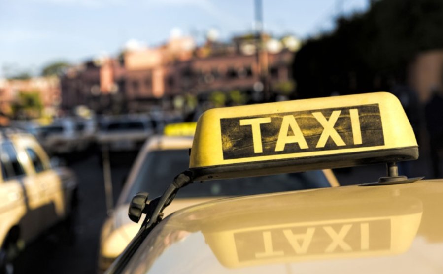 سيارات الاجرة تخضع للمراقبة المشددة خلال الكان