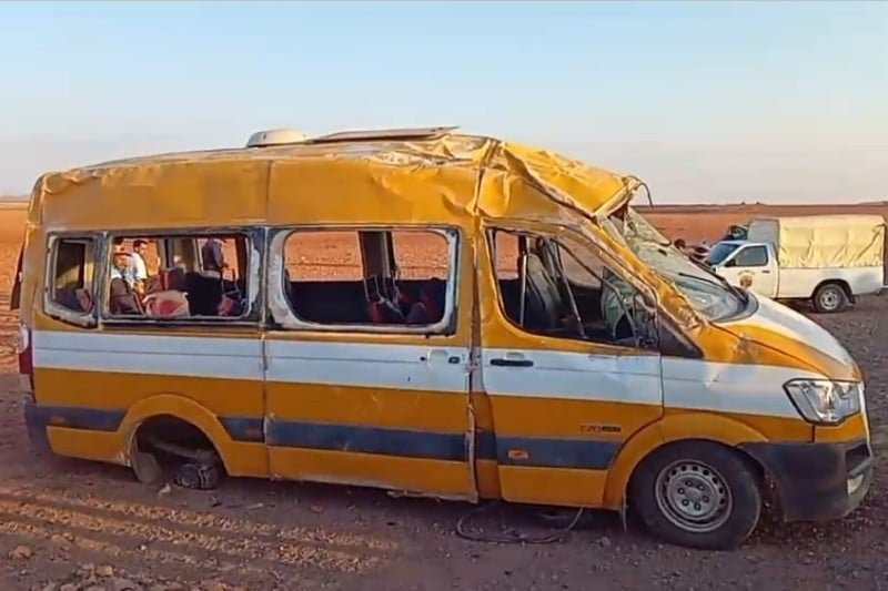 وفاة تلميذة واحدة وإصابة عدد آخر بجروح خطيرة في انقلاب سيارة للنقل المدرسي