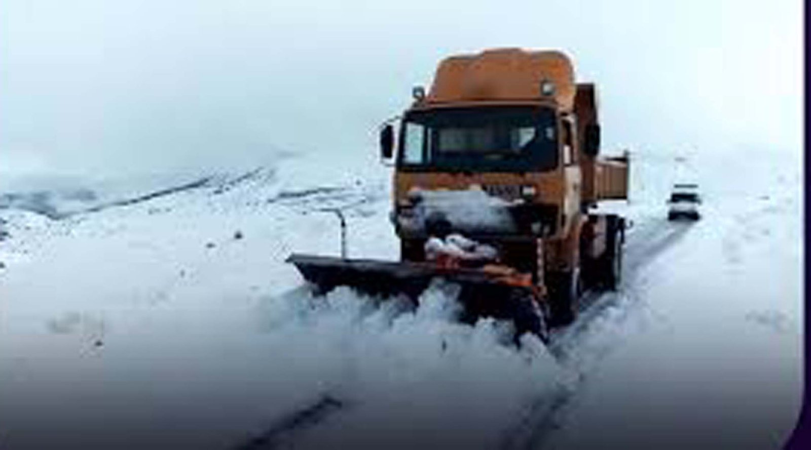 التساقطات الثلجية الكثيفة قمم الجبال تغطي “تيمدغاس” ضواحي خنيفرة