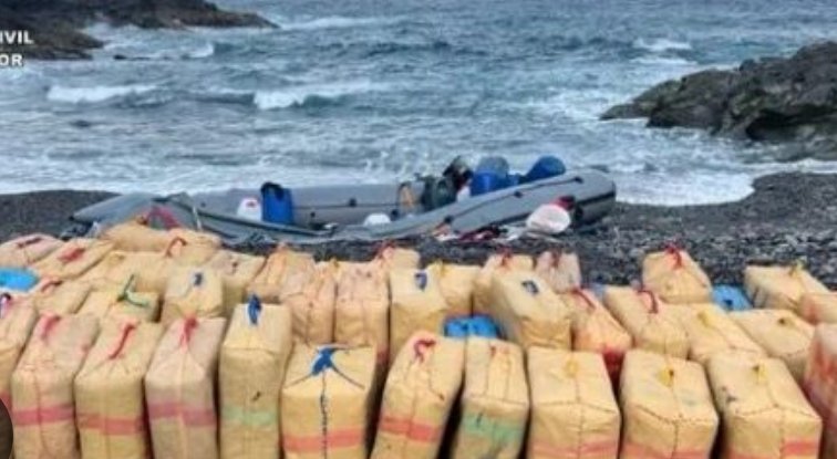 ضبط و حجز حوالي طن من الشيرا بمنزل مهجور ضواحي اسفي