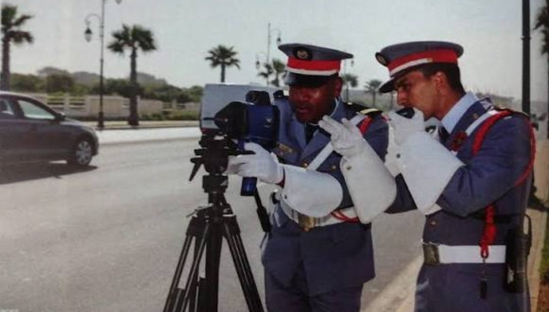 إثبات مخالفات السرعة قانوني بواسطة رسائل التطبيق الفوري