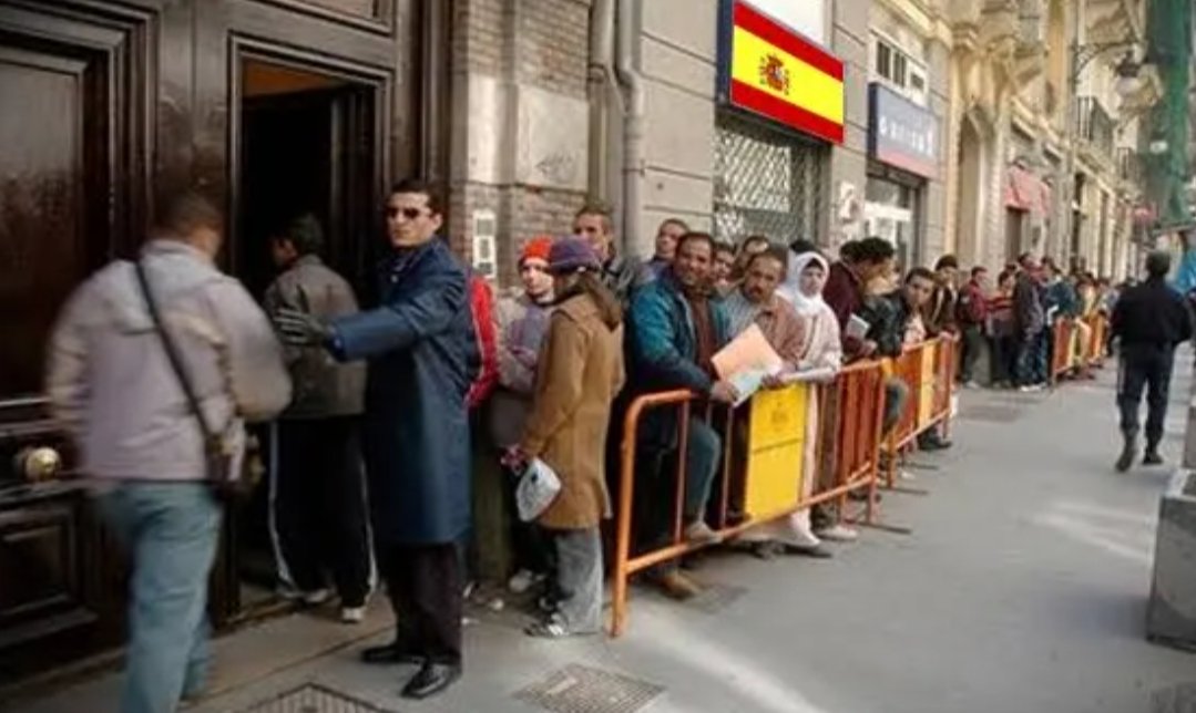 ضغط كبير على القنصليات المغربية باسبانيا لتسوية الوضعية القانونية