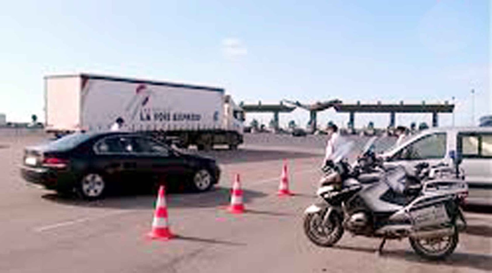 الشركة الوطنية للطرق السيارة بالمغرب تحذر السائقين